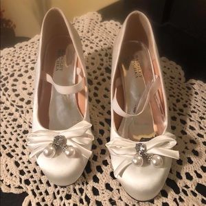 Girls Badgley Mischka shoes